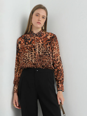 Смотреть модные образы с валберриз с Блуза (артикул 253987022)