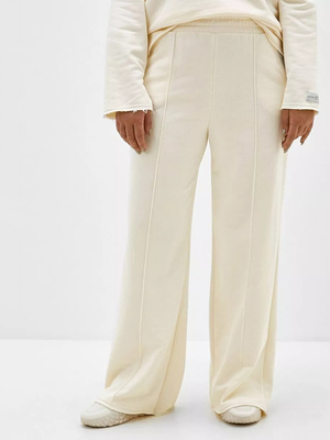 Смотреть модные образы с валберриз с Брюки (артикул 193104191)