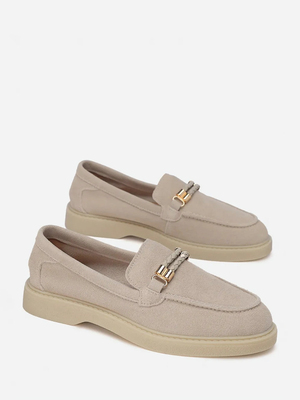 Смотреть модные образы с валберриз с Лоферы (артикул 287905325)