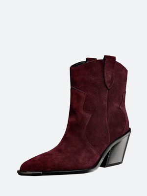 Смотреть модные образы с валберриз с Ботильоны (артикул 318451468)