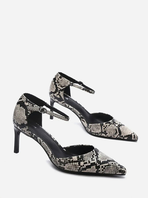 Смотреть модные образы с валберриз с Туфли (артикул 305486576)