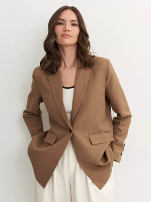 Смотреть модные образы с валберриз с Жакет (артикул 177470198)