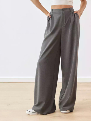 Смотреть модные образы с валберриз с Брюки (артикул 237887402)