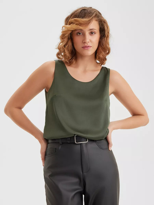 Смотреть модные образы с валберриз с Топ (артикул 188432887)