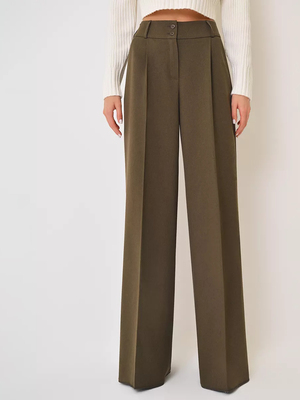 Смотреть модные образы с валберриз с Брюки (артикул 173942837)