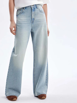 Смотреть модные образы с валберриз с Джинсы (артикул 294145774)