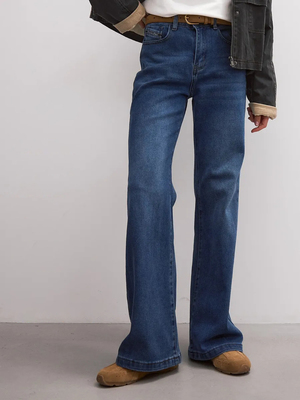 Смотреть модные образы с валберриз с Джинсы (артикул 311693082)