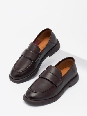 Смотреть модные образы с валберриз с Лоферы (артикул 310544852)