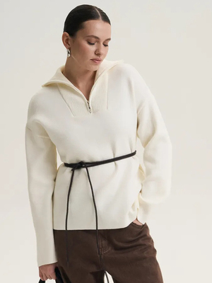 Смотреть модные образы с валберриз с Свитер (артикул 320503148)