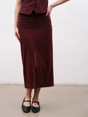 Смотреть модные образы с валберриз с Юбка (артикул 320788883)