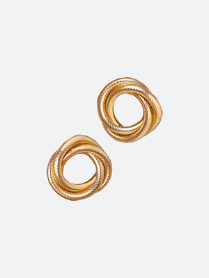 Смотреть модные образы с валберриз с Серьги (артикул 233396810)