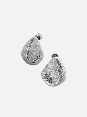 Смотреть модные образы с валберриз с Серьги (артикул 255645816)