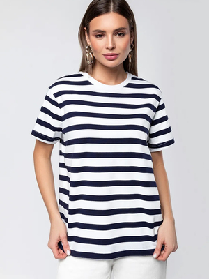 Смотреть модные образы с валберриз с Футболка (артикул 335534985)