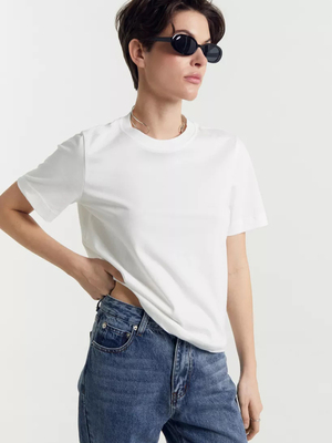 Смотреть образы с Футболка (артикул 171548440)