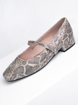 Смотреть образы с Туфли (артикул 341907917)