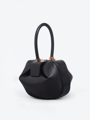 Смотреть модные образы с валберриз с Сумка (артикул 330938193)