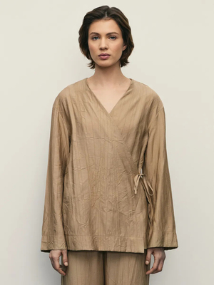 Смотреть модные образы с валберриз с Блуза (артикул 342365613)