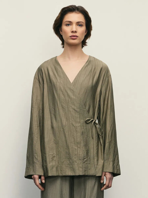 Смотреть модные образы с валберриз с Блуза (артикул 342365617)