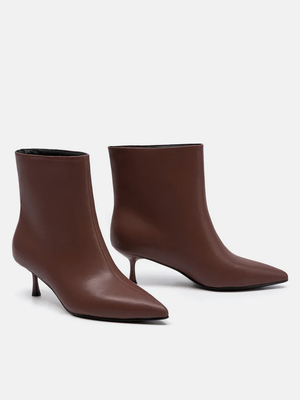 Смотреть модные образы с валберриз с Ботильоны (артикул 349348143)