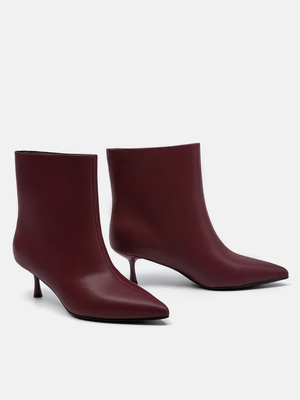 Смотреть модные образы с валберриз с Ботильоны (артикул 349348147)