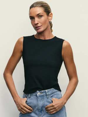 Смотреть модные образы с валберриз с Топ (артикул 338618451)