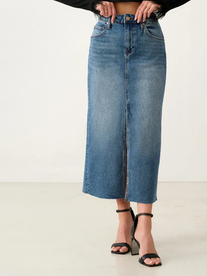 Смотреть модные образы с валберриз с Юбка (артикул 341335183)