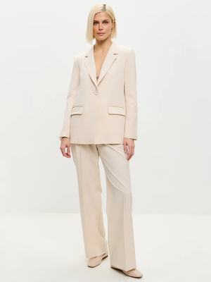 Смотреть модные образы с валберриз с Костюм (артикул 142144355)