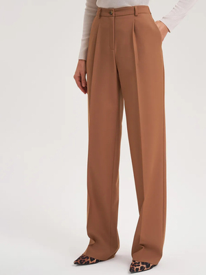 Смотреть модные образы с валберриз с Брюки (артикул 300301287)