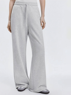 Смотреть модные образы с валберриз с Брюки (артикул 298001631)