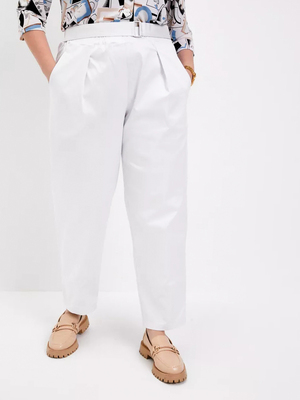 Смотреть образы с Брюки (артикул 243547268)