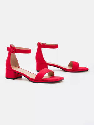 Смотреть образы с Босоножки (артикул 232865141)