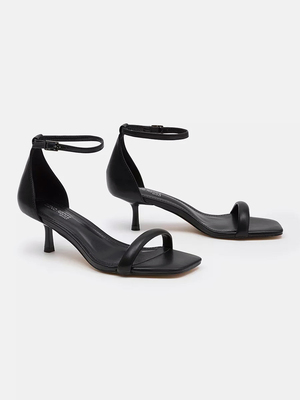 Смотреть модные образы с валберриз с Босоножки (артикул 221713839)