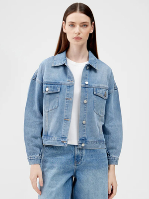 Смотреть модные образы с валберриз с Куртка (артикул 330759913)