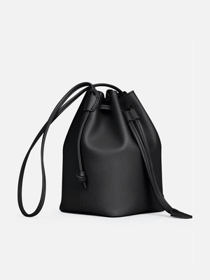 Смотреть модные образы с валберриз с Сумка (артикул 166559098)