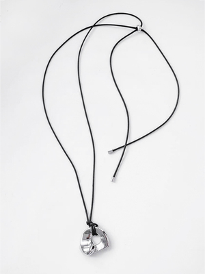 Смотреть модные образы с валберриз с Кулон (артикул 293948900)