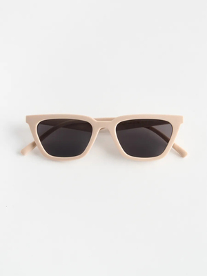 Смотреть модные образы с валберриз с Очки (артикул 182966450)