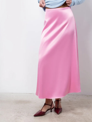 Смотреть модные образы с валберриз с Юбка (артикул 344182113)