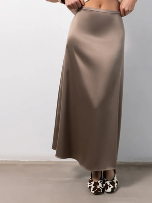 Смотреть модные образы с валберриз с Юбка (артикул 344182110)