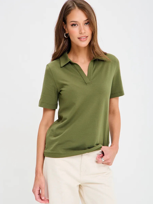 Смотреть модные образы с валберриз с Футболка (артикул 292899919)