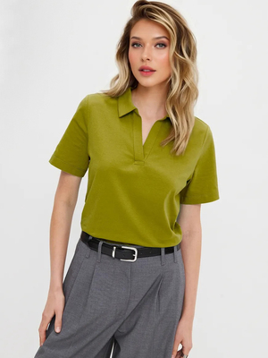 Смотреть модные образы с валберриз с Футболка (артикул 252673109)