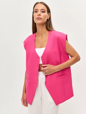 Смотреть модные образы с валберриз с Жилет (артикул 239860635)