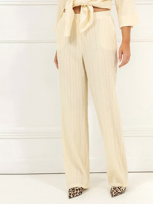 Смотреть модные образы с валберриз с Брюки (артикул 377242341)