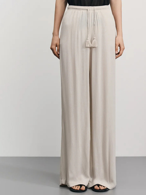 Смотреть образы с Брюки (артикул 399992005)