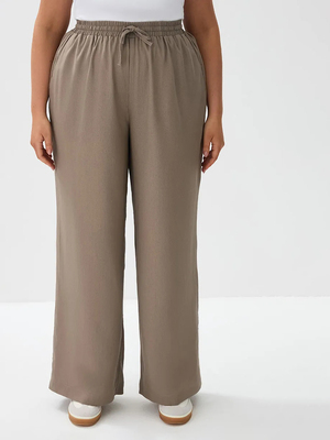 Смотреть модные образы с валберриз с Брюки (артикул 402144974)