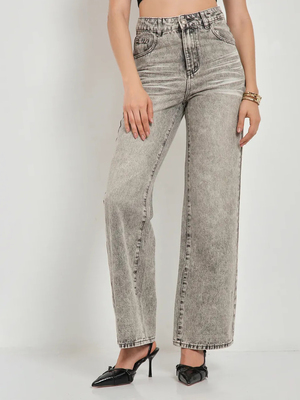 Смотреть модные образы с валберриз с Джинсы (артикул 250545292)