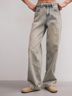 Смотреть модные образы с валберриз с Джинсы (артикул 313763863)