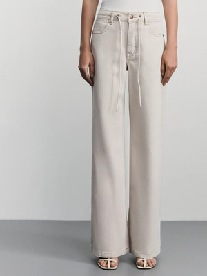 Смотреть образы с Джинсы (артикул 338462133)