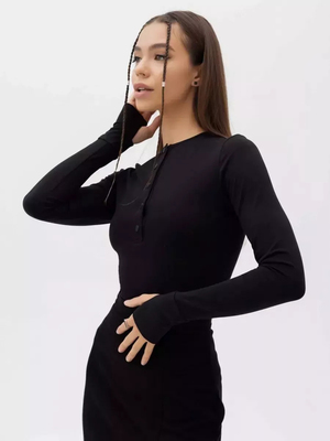 Смотреть модные образы с валберриз с Лонгслив (артикул 169880451)