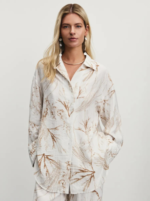 Смотреть модные образы с валберриз с Рубашка (артикул 366687300)