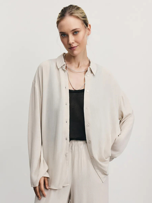 Смотреть модные образы с валберриз с Рубашка (артикул 399989829)